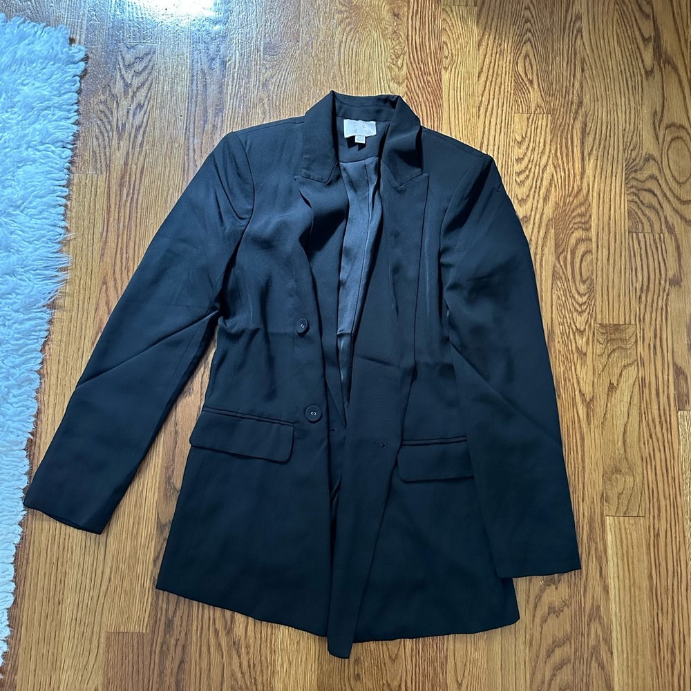 Long light blazer